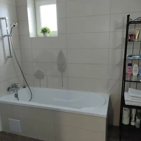 Апартаменти Studio Intim Ideal 4 Adulti *