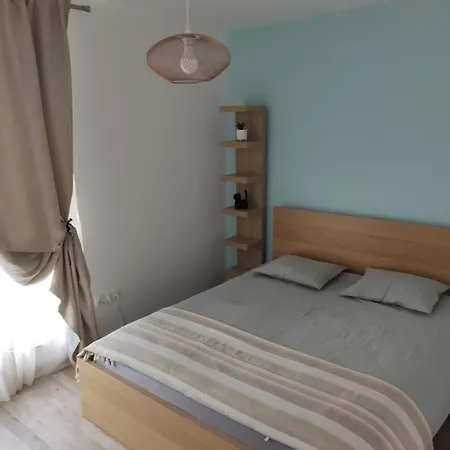 Апартаменти Studio Intim Ideal 4 Adulti